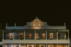 Oxford on Otho, Inverell
